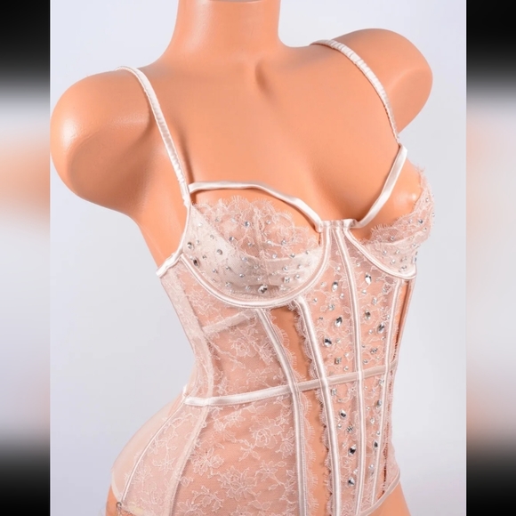 Victoria secret corset bustier - Picture 2 of 12